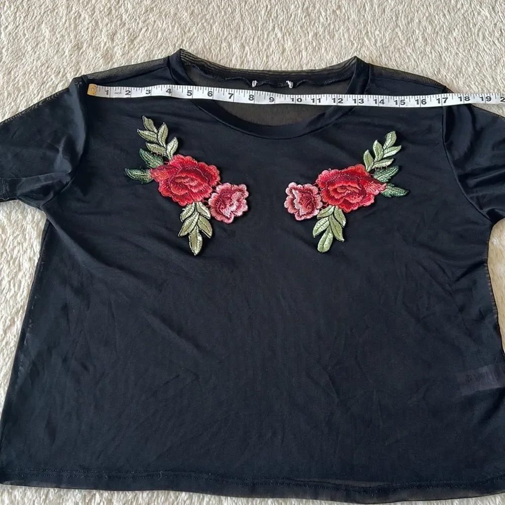 Black mesh rose embroidered shirt size small - Picture 11 of 16